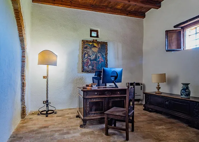 La Torre Della Casaforte Bergum Alle Porte Di Nyaraló *