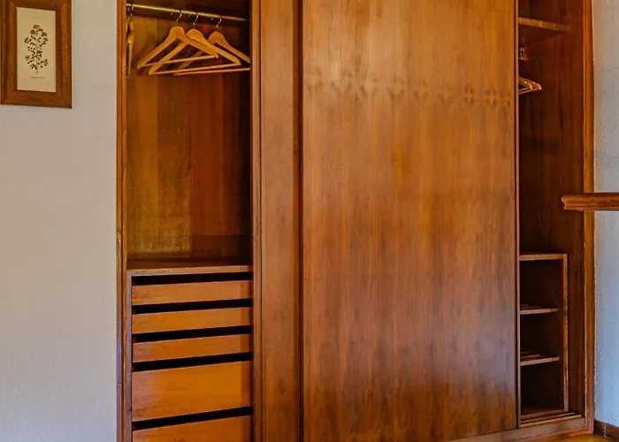 La Torre Della Casaforte Bergum Alle Porte Di Nyaraló *